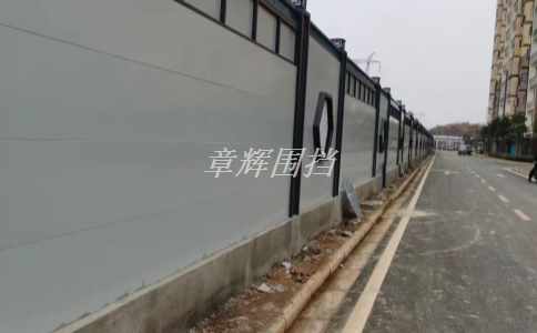 金屬圍擋需要經(jīng)常更換嗎？