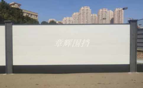 金屬圍擋如何考慮無障礙通行需求？